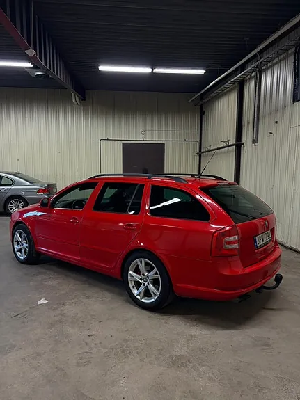 Skoda Octavia 2009 photo 3