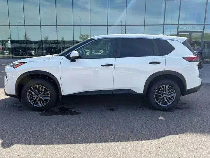 Nissan Rogue 2024 photo 3