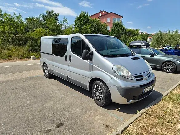 Nissan Primastar 2010 photo 2