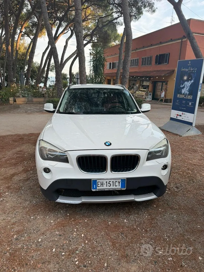 BMW X1 2011 photo 2