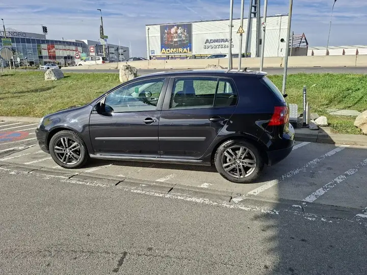Volkswagen Golf 2007 photo 2