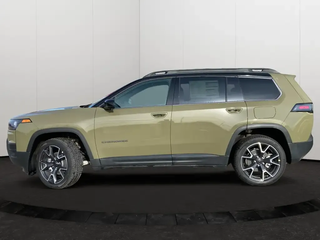 Jeep Cherokee 2026 photo 2