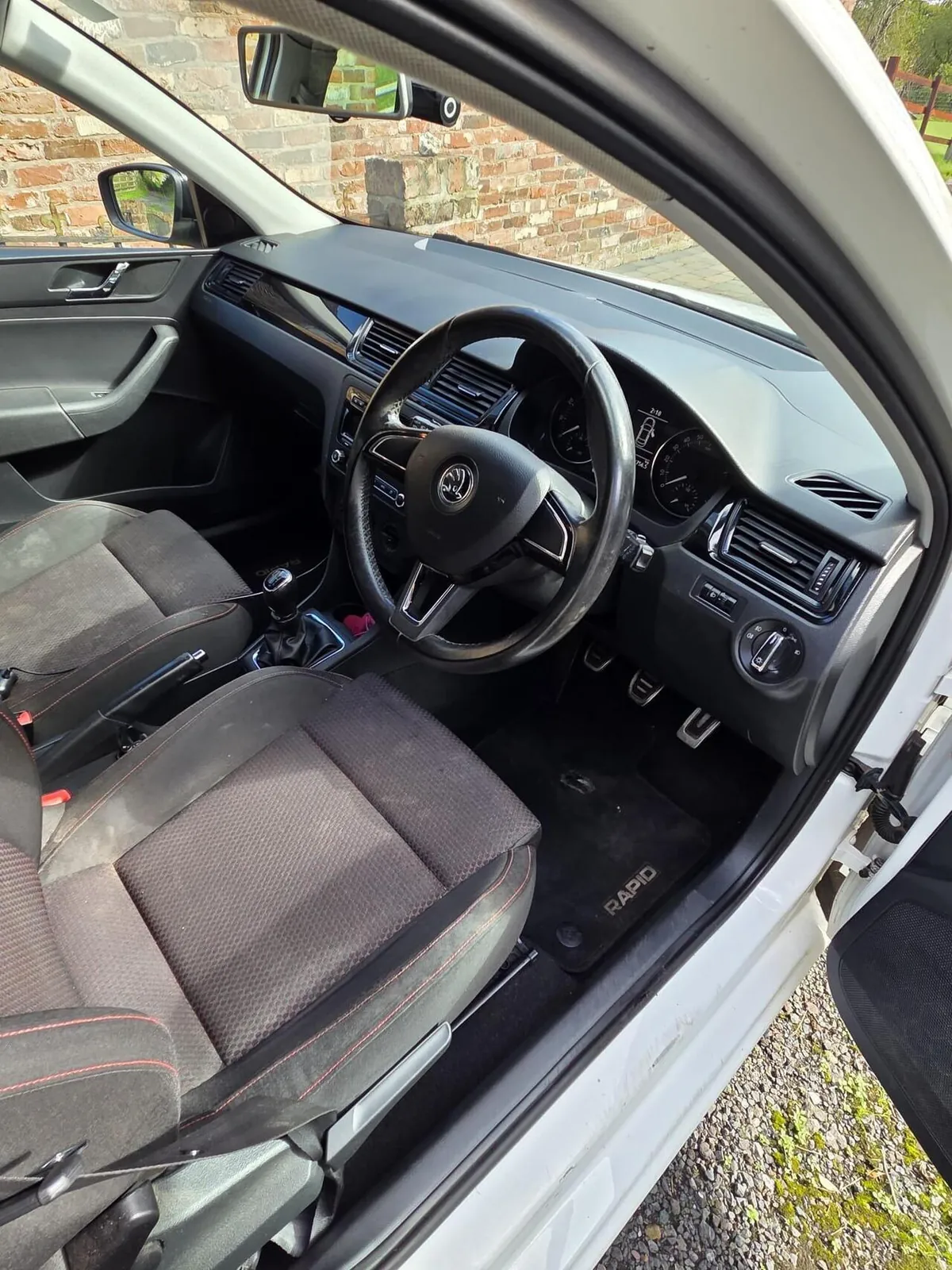 Skoda Rapid 2014 photo 3