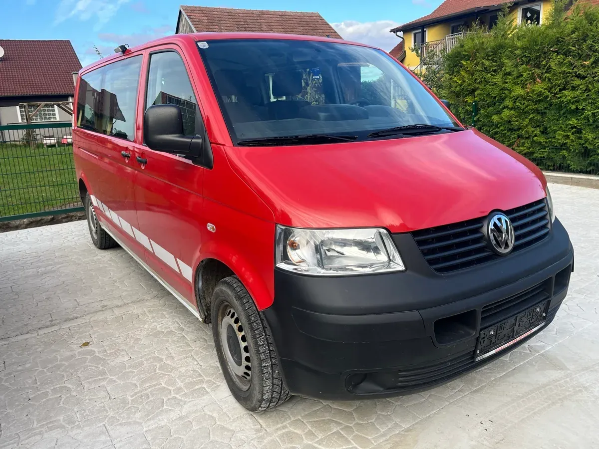 Volkswagen T5 2009 photo 3