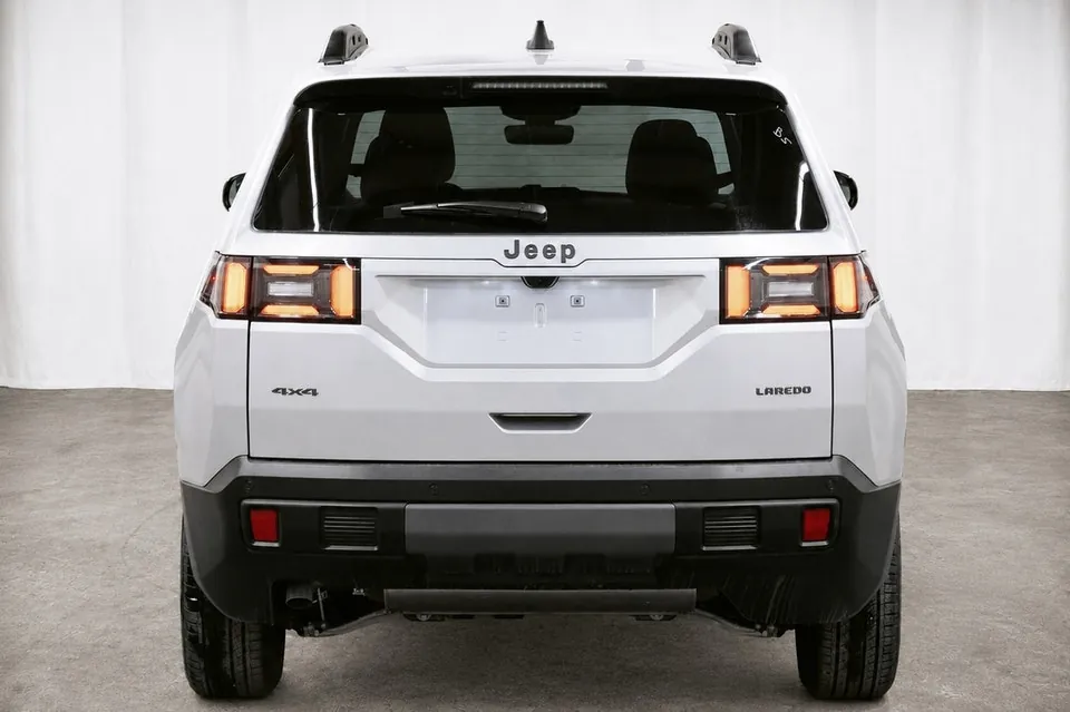 Jeep Cherokee 2026 photo 5