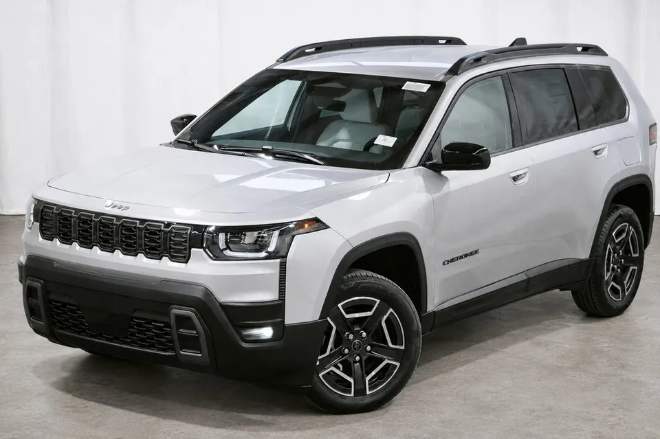 Jeep Cherokee 2026 photo 3
