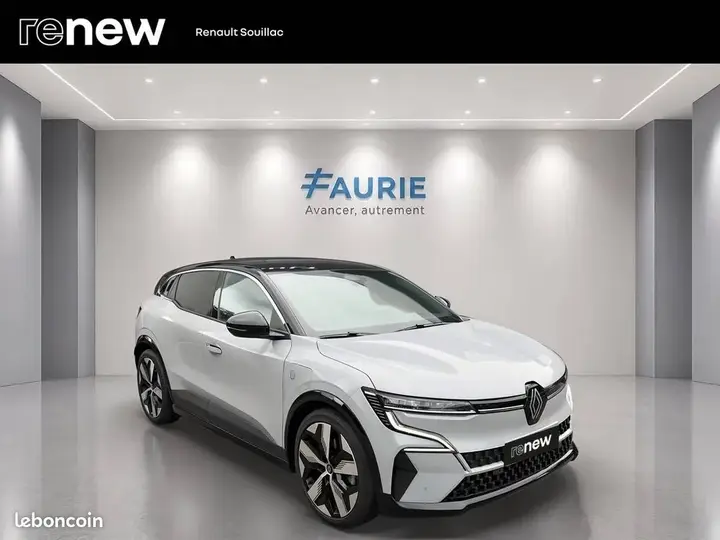 Renault Megane 2023 photo 3