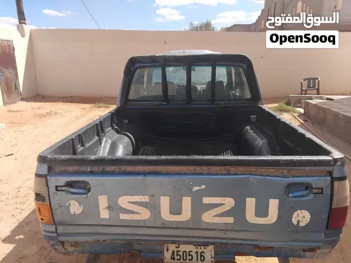 Toyota Hilux 2002 photo 2