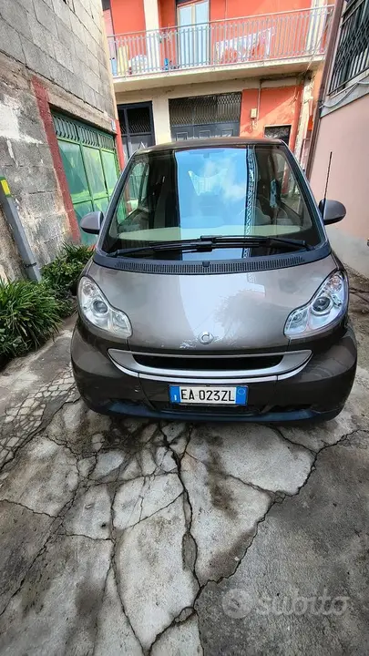 Smart Fortwo 2010 photo 2
