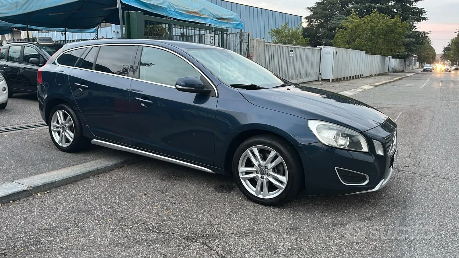 Volvo V60 2011 photo 2