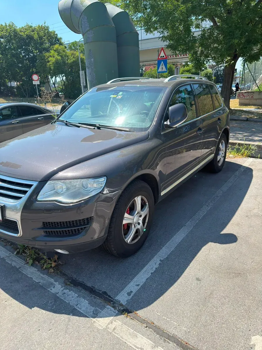 Volkswagen Touareg 2008 photo 2