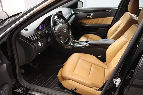 Mercedes-Benz E220 2010 photo 5