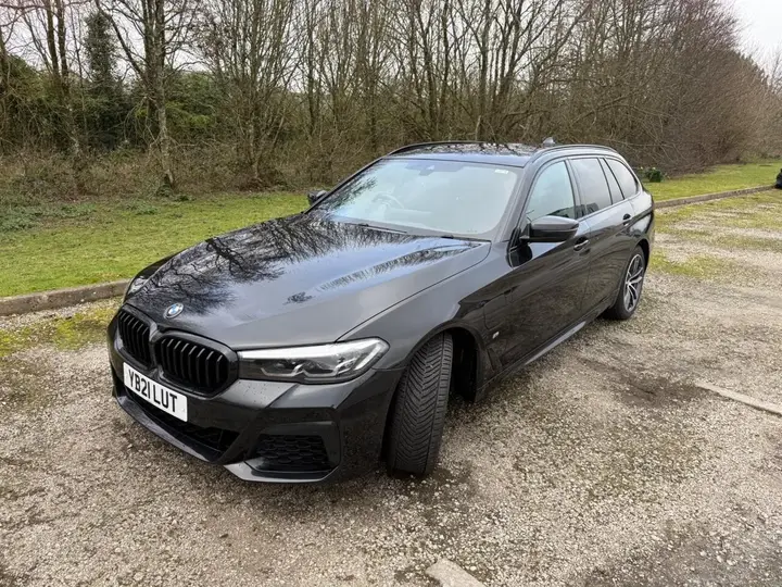 BMW 5 Series 2021 photo 2