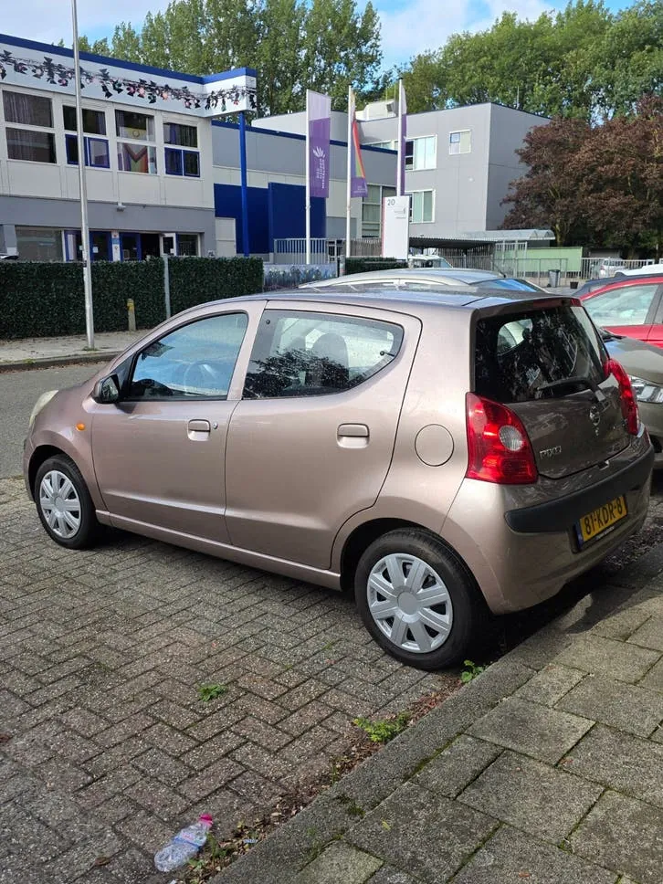 Nissan Pixo 2009 photo 2