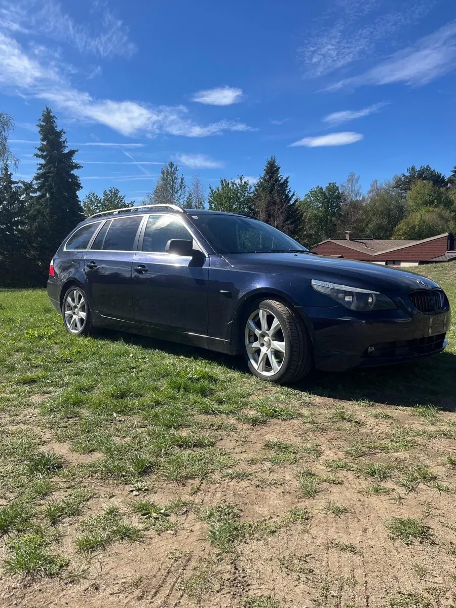 BMW 5 Series 2004 photo 3
