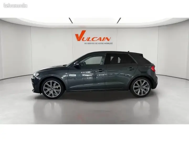 Audi A1 2023 photo 2