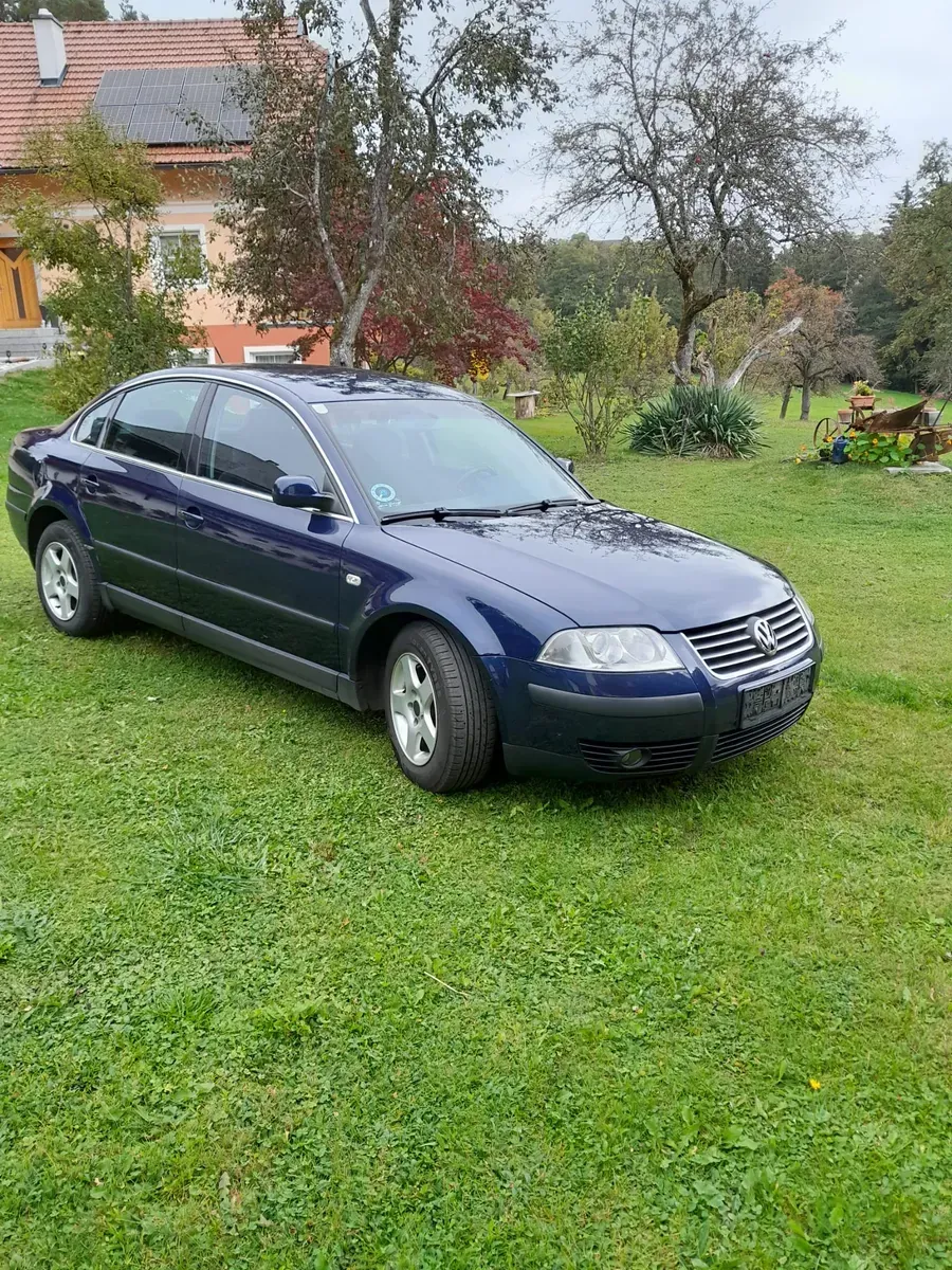 Volkswagen Passat 2003 photo 2
