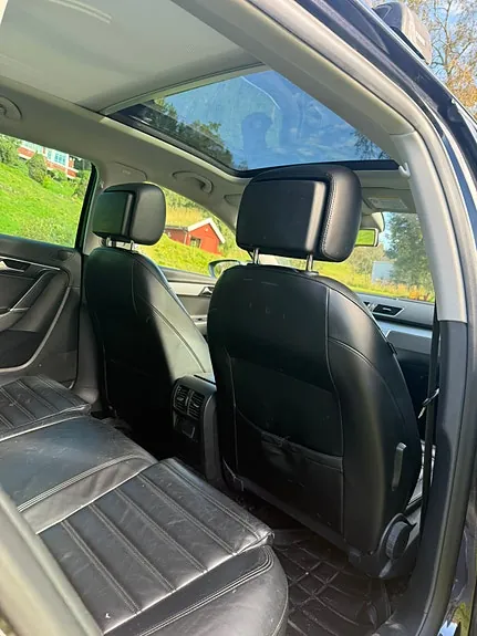 Volkswagen Passat 2012 photo 4