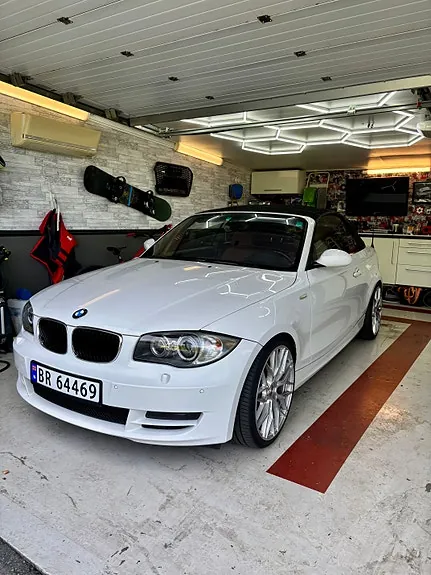 BMW 118I 2009 photo 3
