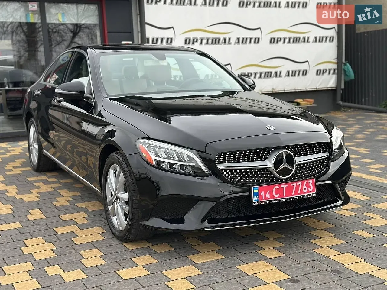Mercedes-Benz C-Class 2019 photo 3