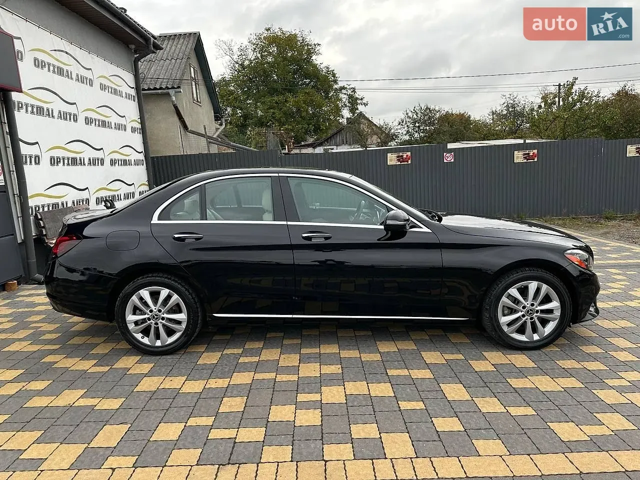 Mercedes-Benz C-Class 2019 photo 5