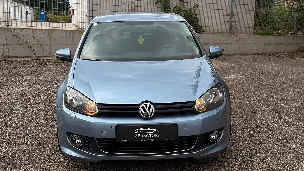 Volkswagen Golf 2010 photo 2