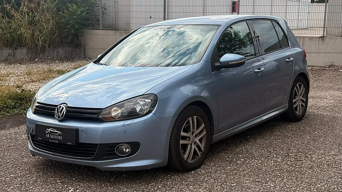 Volkswagen Golf 2010 photo 3