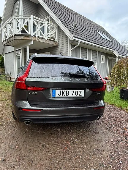 Volvo V60 2021 photo 5