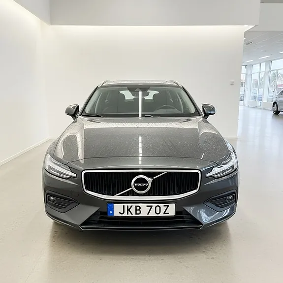 Volvo V60 2021 photo 3