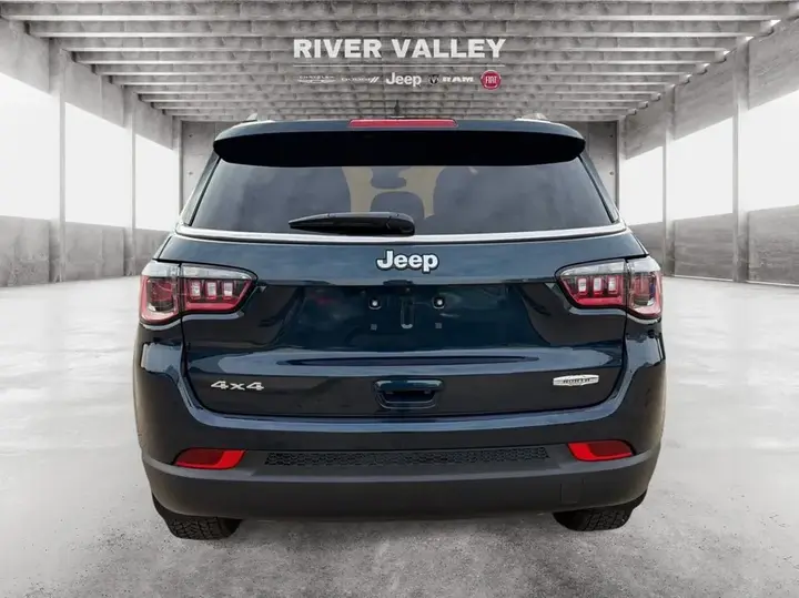 Jeep Compass 2026 photo 4