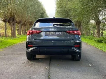 Audi Q3 2022 photo 3