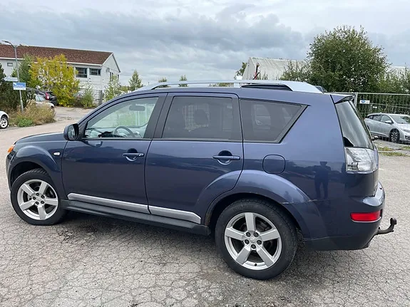 Mitsubishi Outlander 2010 photo 5