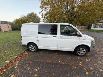 Volkswagen Transporter T5 2011 photo 2