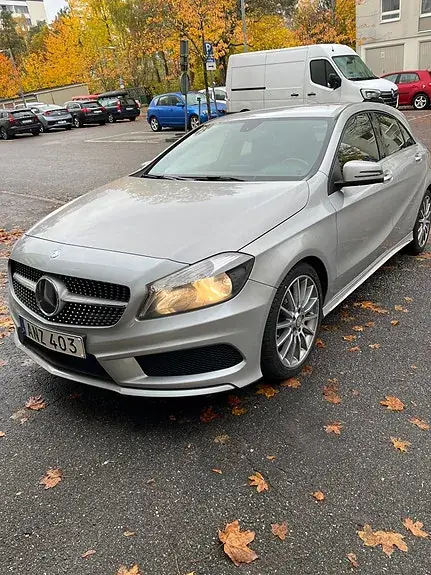Mercedes-Benz A 180 2015 photo 2