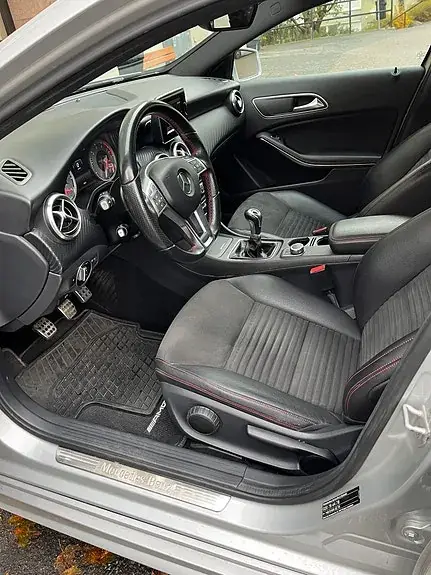 Mercedes-Benz A 180 2015 photo 3