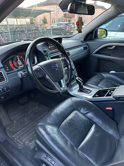 Volvo V70 2014 photo 4