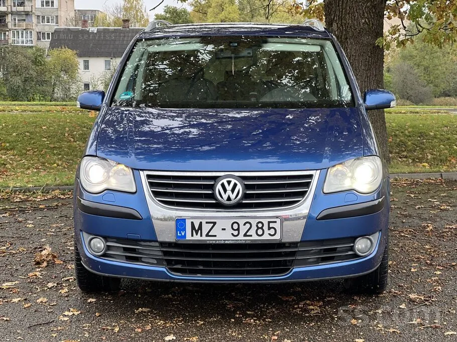 Volkswagen Touran 2008 photo 4