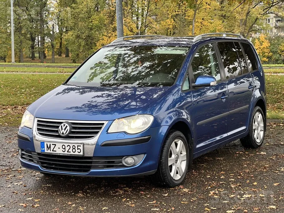 Volkswagen Touran 2008 photo 3