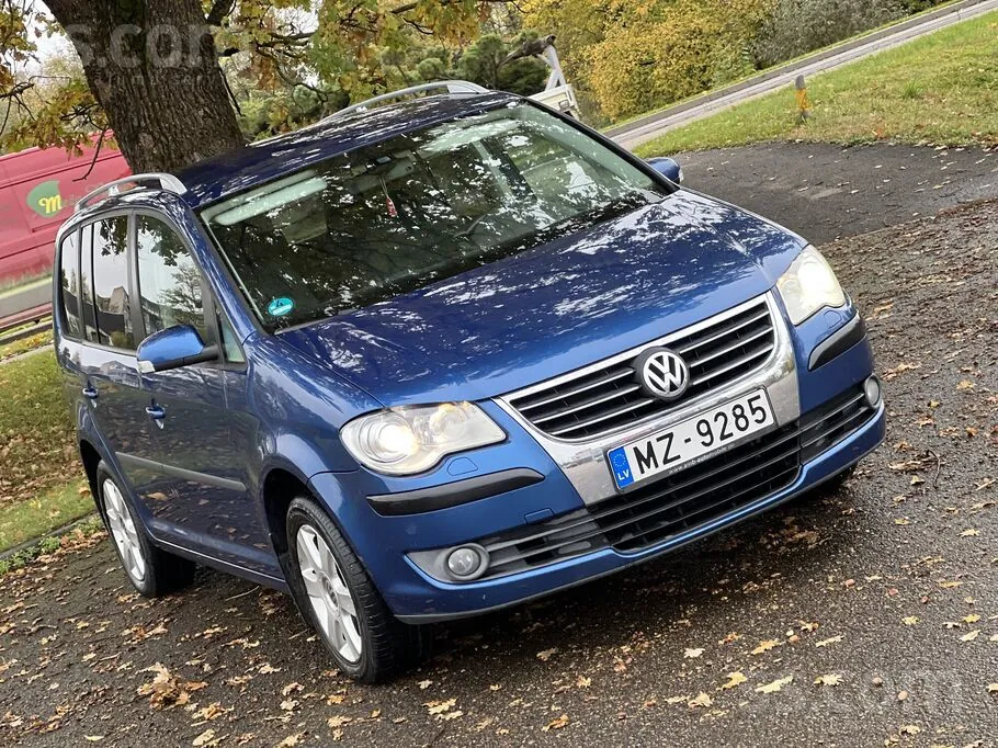 Volkswagen Touran 2008 photo 5