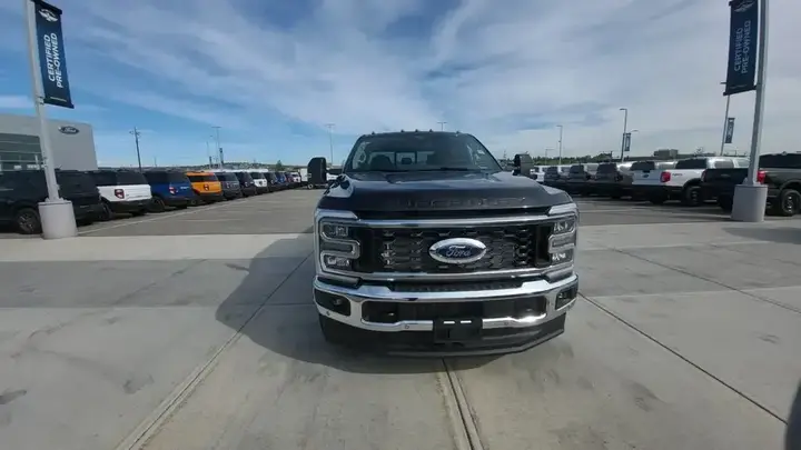 Ford F350 2026 photo 3