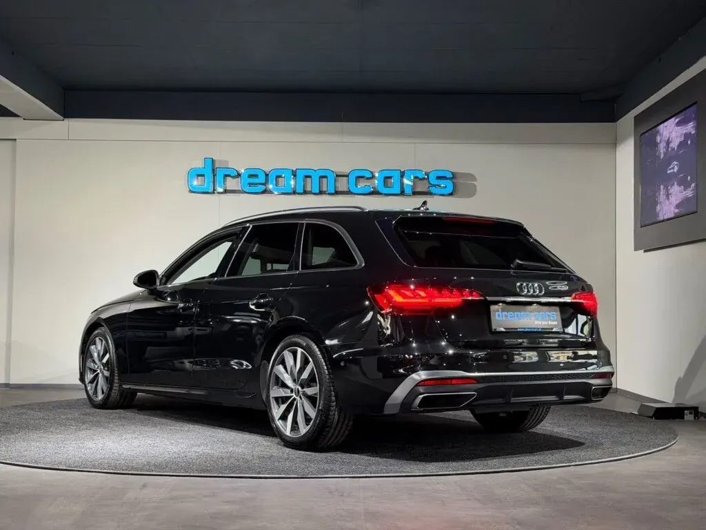 Audi A4 2022 photo 3