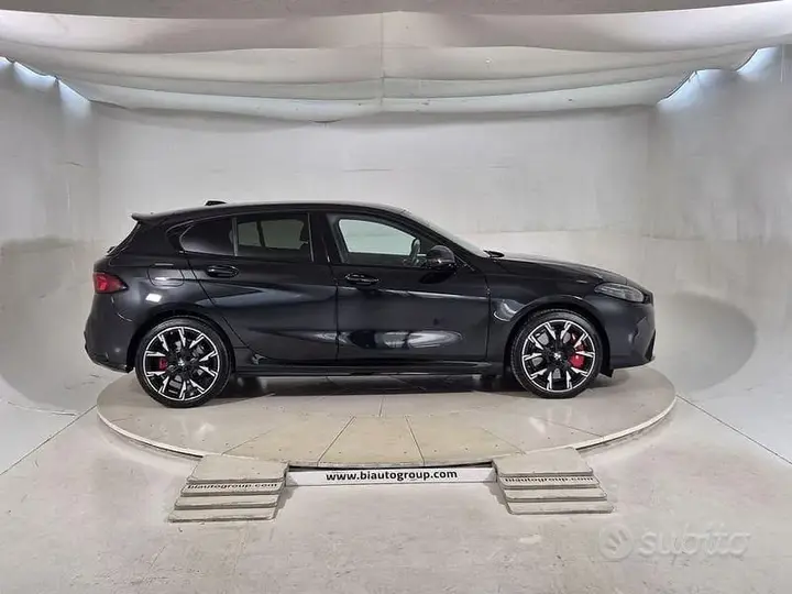 BMW 1 Series 2026 photo 5