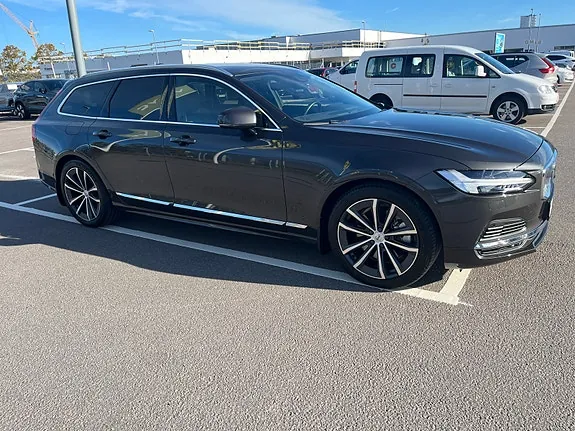 Volvo V90 2021 photo 2