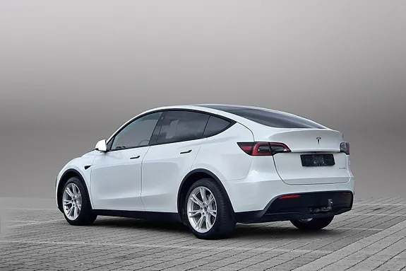 Tesla Model Y 2022 photo 3
