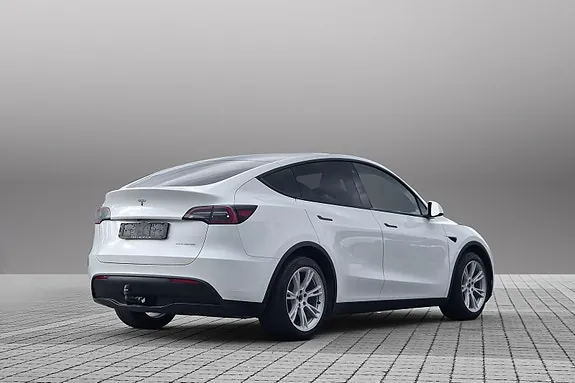 Tesla Model Y 2022 photo 4