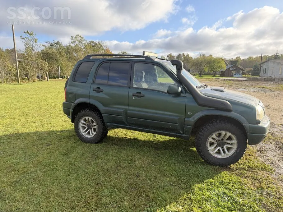Suzuki Grand Vitara 2003 photo 2