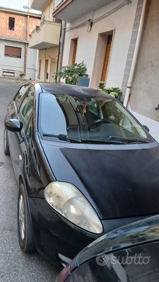 Fiat Grande Punto 2007 photo 2