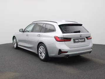 BMW 3 Series 2020 photo 2