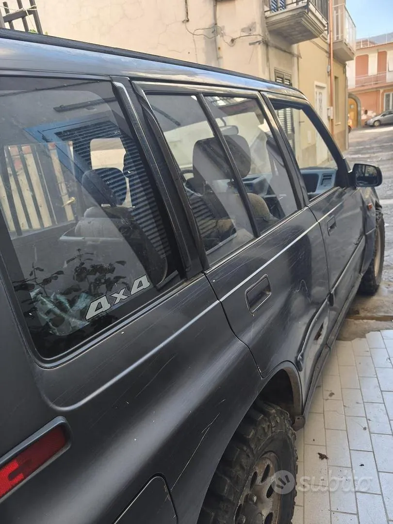 Suzuki Vitara 1991 photo 4