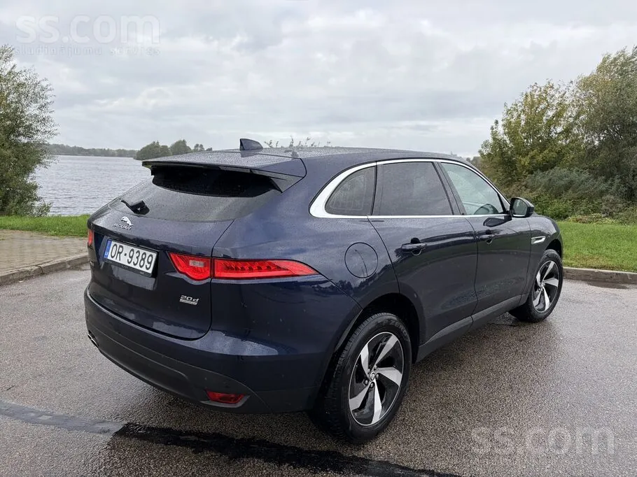 Jaguar F-Pace 2019 photo 2
